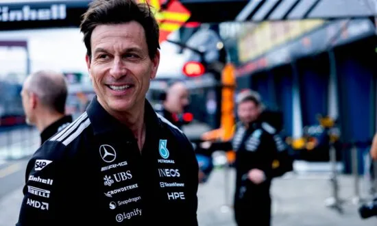 Een kart vloog over Jack Wolff heen, maar de negenjarige wil zaterdag weer racen