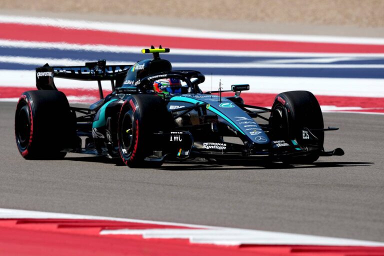 Antonelli pakt pole position in Austin en kan zondag wereldkampioen worden