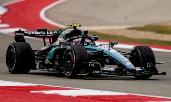 Vesti rijdt in Mexico de eerste training in de auto van Russell