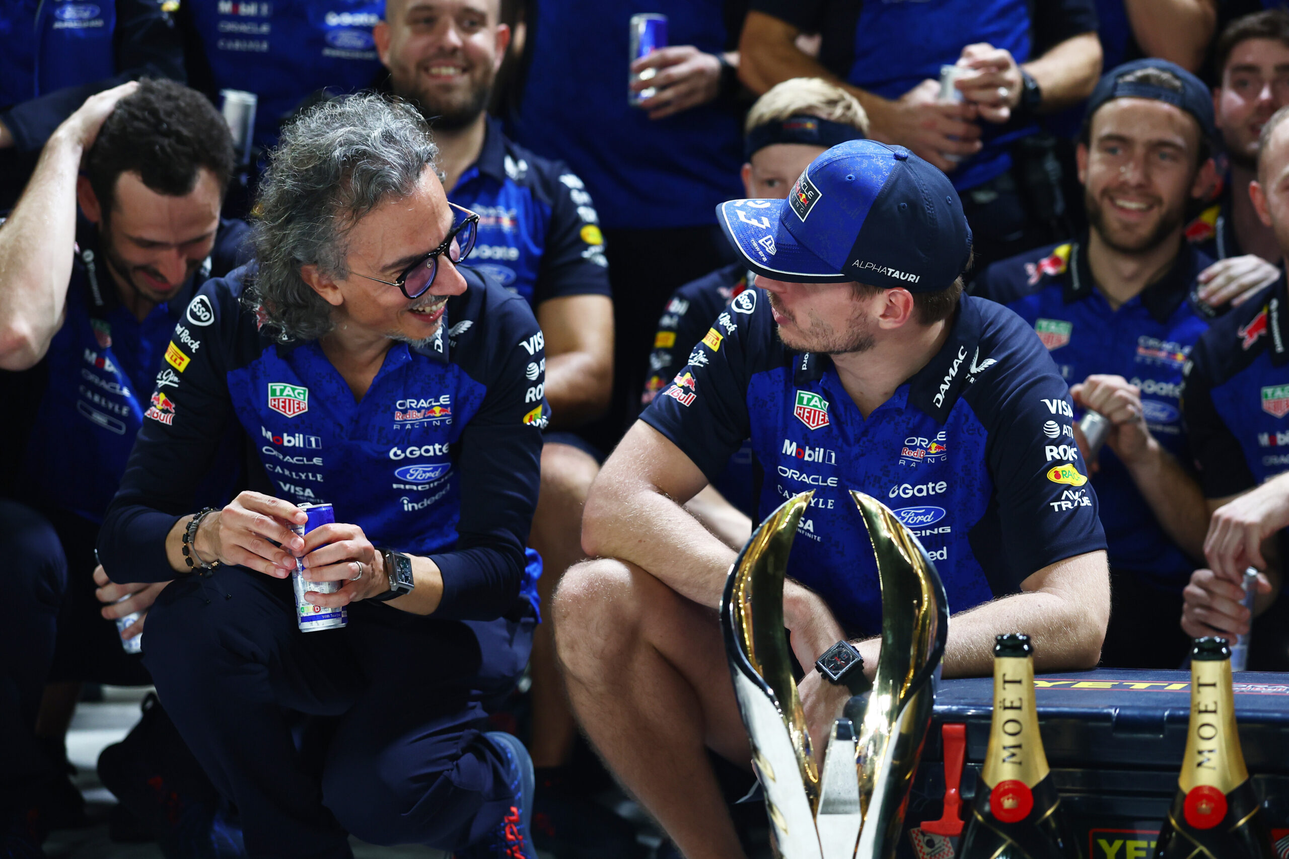 Verstappen en Mekies: de Baku-upgrade speelde geen rol bij het nieuwe contract van Verstappen