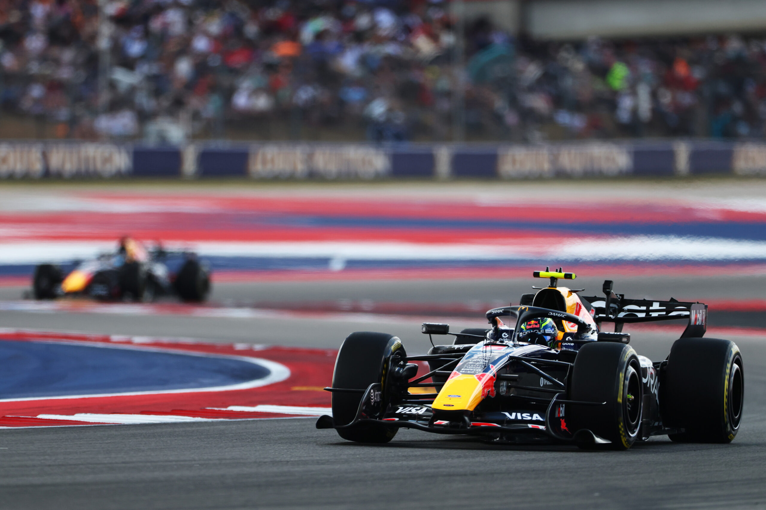 Stewards onderzoeken Hadjar na incident met Albon in derde training in Austin