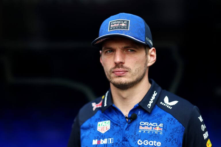Verstappen vindt het niet vreemd dat Antonelli en Bottas ziek zijn