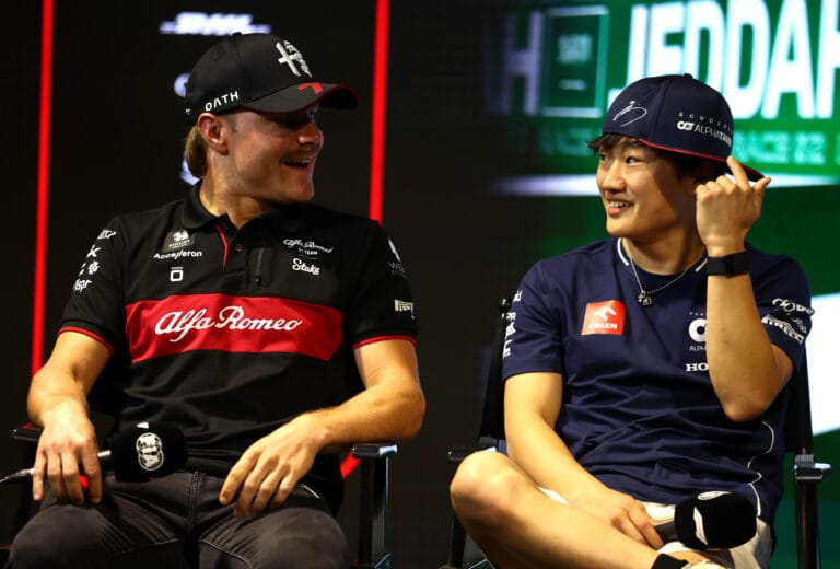 Bottas haalt bijna €50.000 op voor neushoornopvang Care for Wild