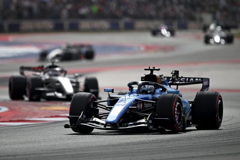 Browning neemt in Mexico de Williams van Albon over in de eerste training